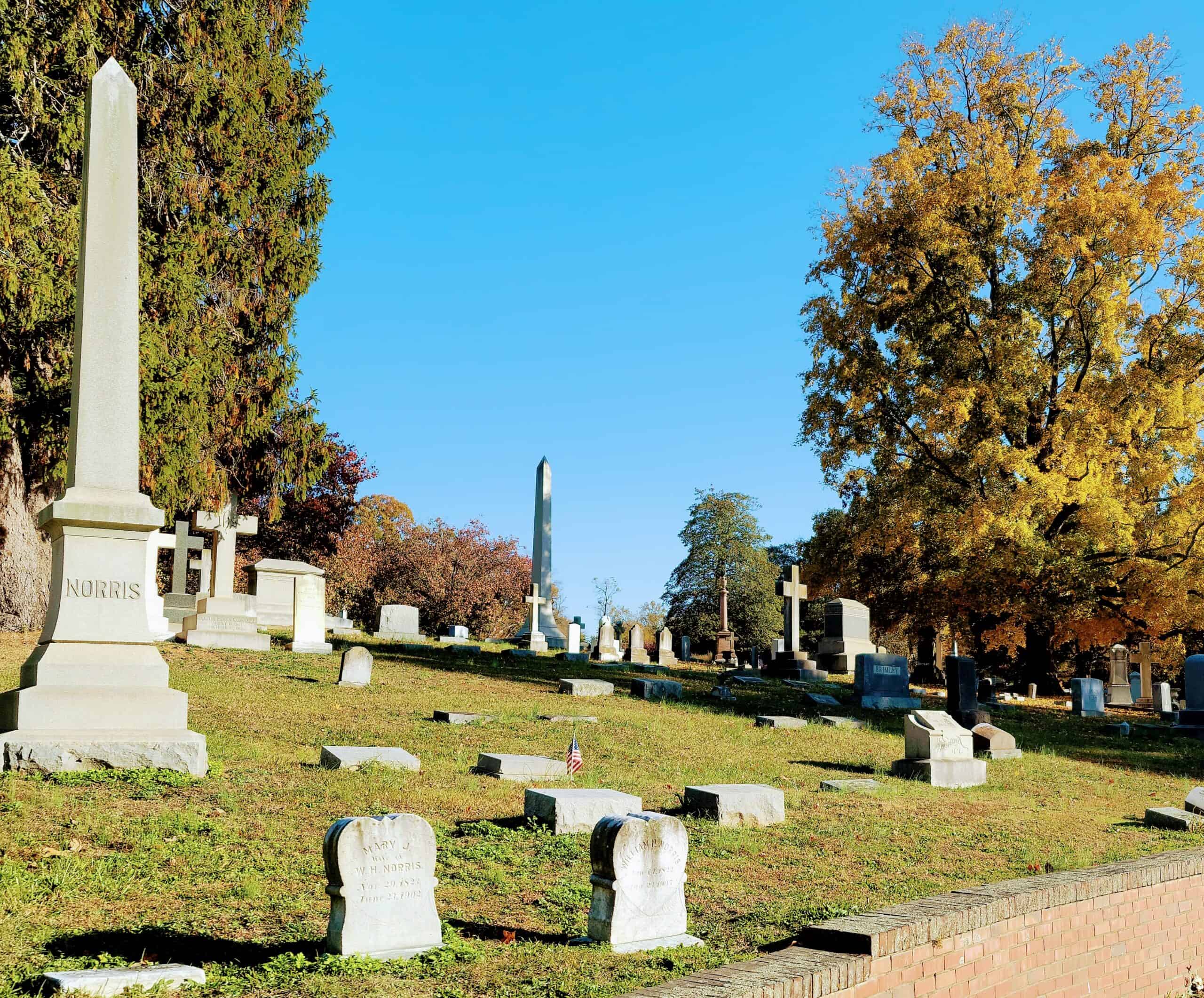 Photo Tour of Historic Oakwood Cemetery