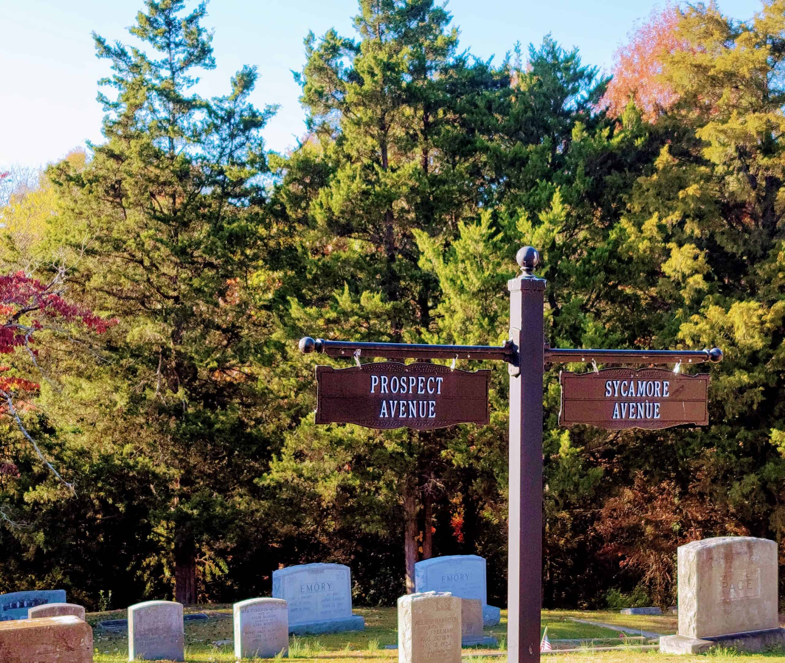 Photo Tour of Historic Oakwood Cemetery