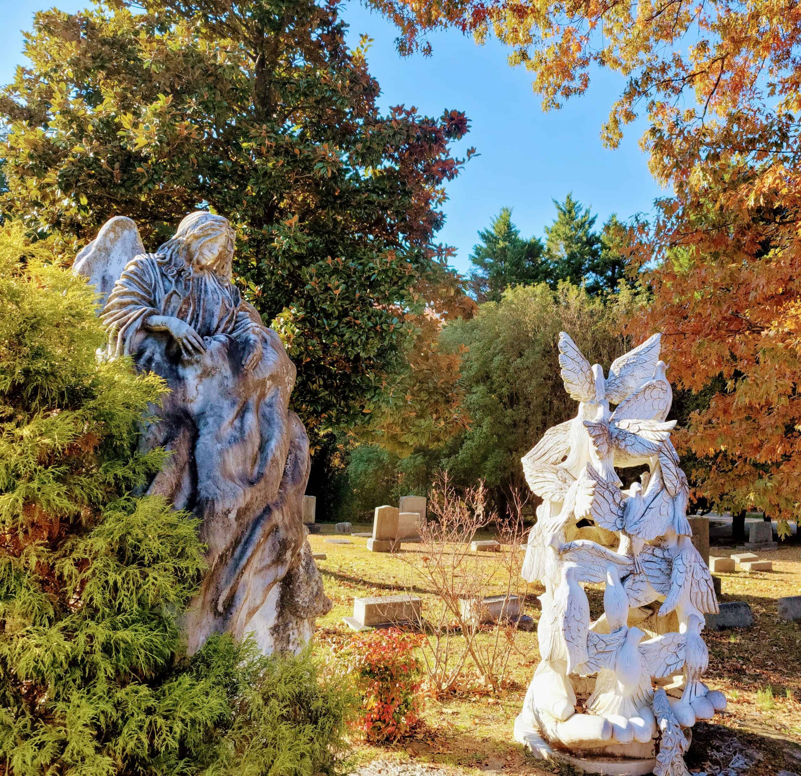 Photo Tour of Historic Oakwood Cemetery