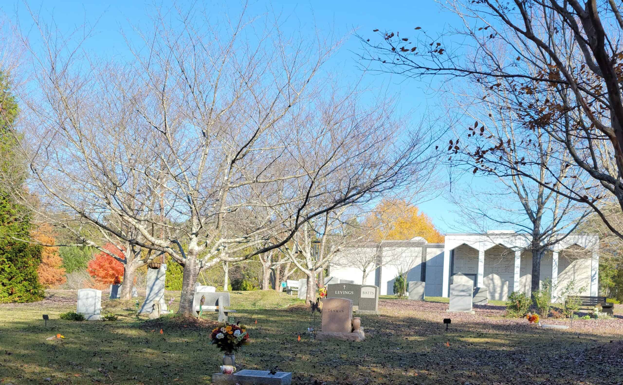 Photo Tour of Historic Oakwood Cemetery