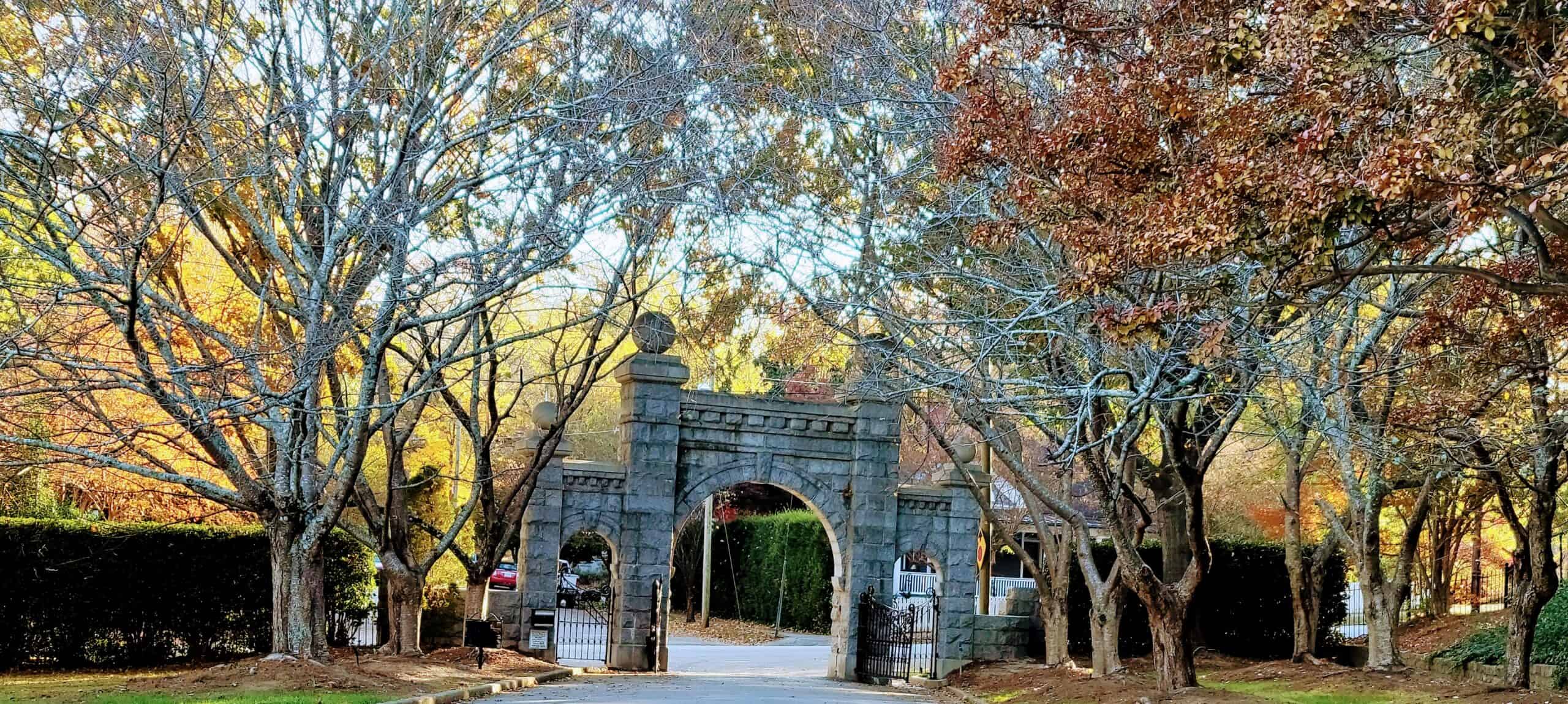 Photo Tour of Historic Oakwood Cemetery
